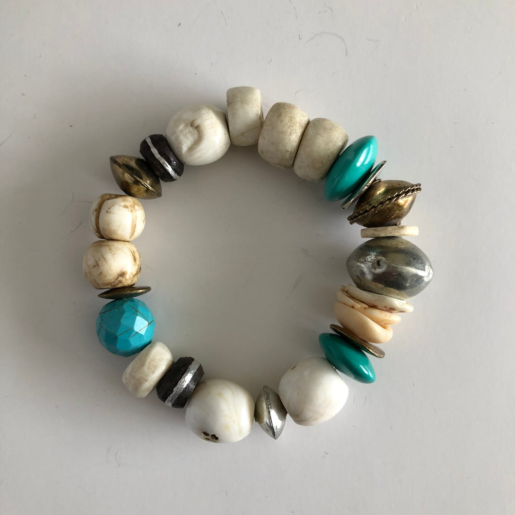 Turquoise & Shell Mix Beaded Stretch Bracelet