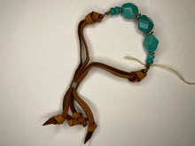 Load image into Gallery viewer, Turquoise &amp; Leather Bracelet
